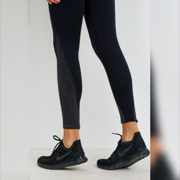 COPY - Glitter Infused Highwaist Seamless Leggings - Picture 2 of 8